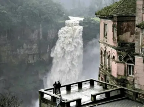 Cascate Tequendamita + El Peñol + Guatape tour da Medellin